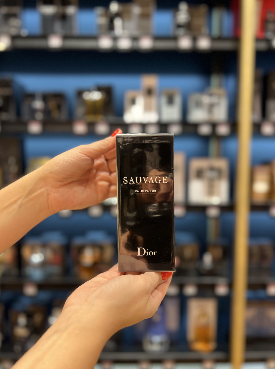 Prezentownik, galeria dominikańska, pomysł na prezent, prezenty premium, Perfumy, Dior, glamour, męskie perfumy